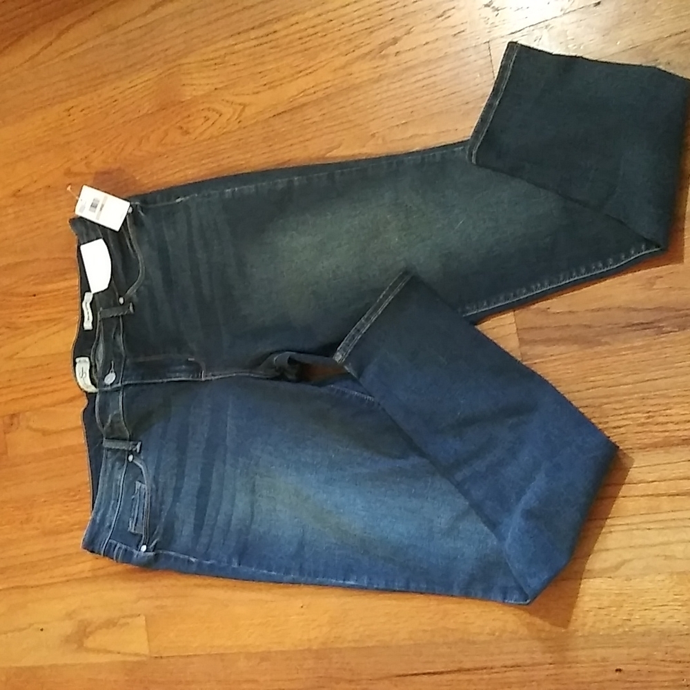 New Jessica Simpson soft sculpt kissme skinny.